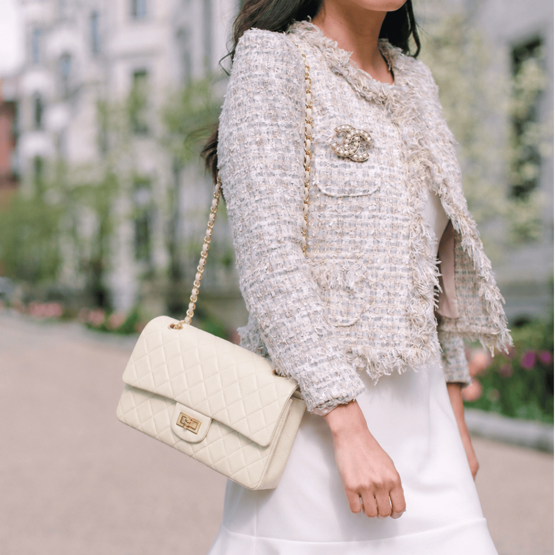 Crossly worn shoulder and crossbody